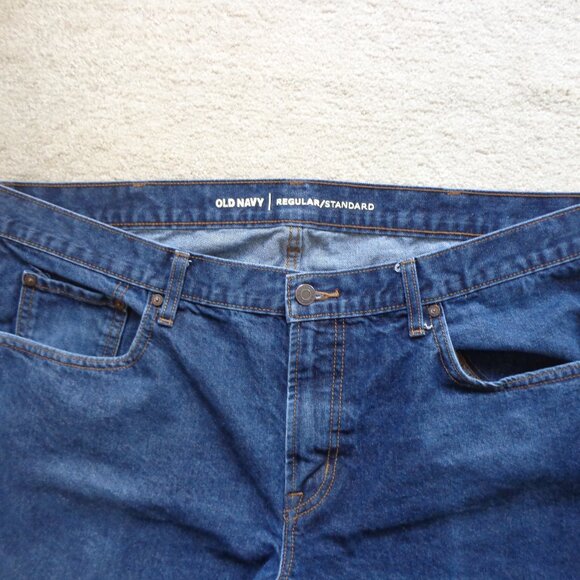 Old Navy Men's Denim Regular Fit Medium Wash Jeans Size 40x30 - Excellent!‎ - Picture 2 of 7